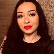 me he sacado grado medio de auxiliar de enfermería, pero se me dan muy bien las matemáticas y la historia.